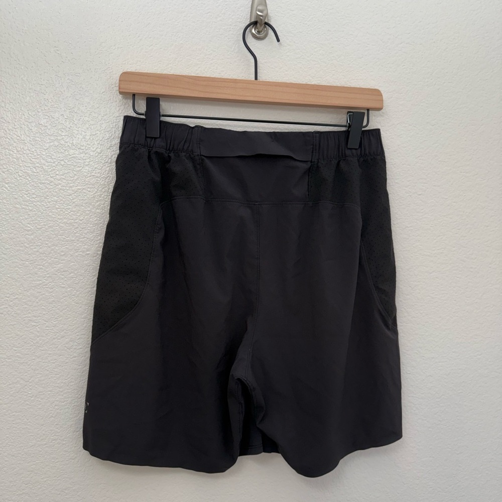 Lululemon Switch Up Short 6” Black Medium - Picture 4 of 8